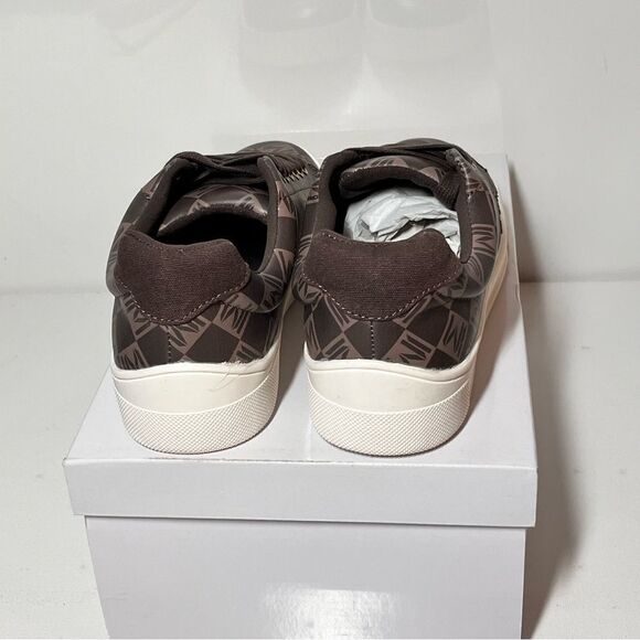 Isaac Mizrahi Live Monogram Sneaker - Picture 6 of 7